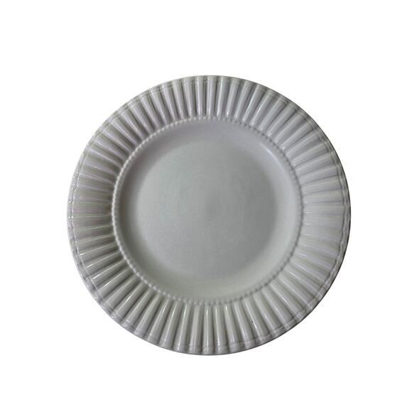 Set of 4- THOMSON POTTERY Maison White Ruffled Edge MSM 10.75" Dinner Plates - Picture 1 of 10